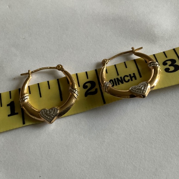 14k solid gold earrings - Picture 7 of 8